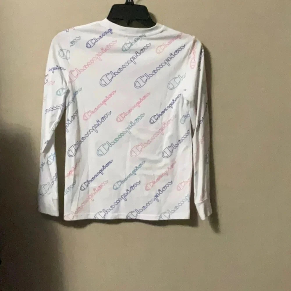 Champion - Picture 4 of 6
